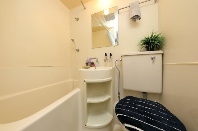 フェニックス二条の浴室|412号室（モデルルーム）