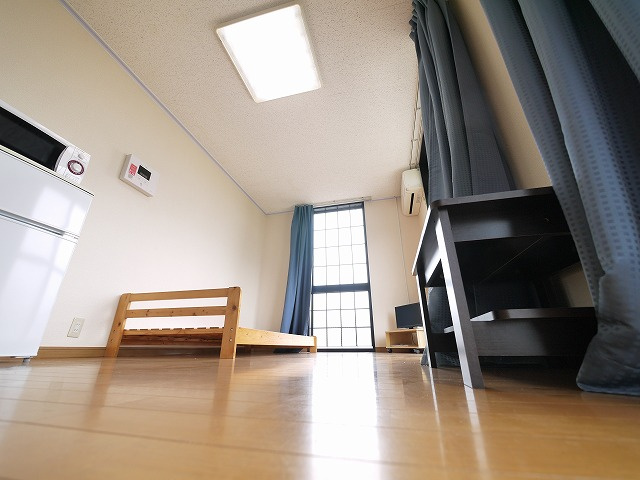 レオパレス大陽弐番館の居間・リビング
