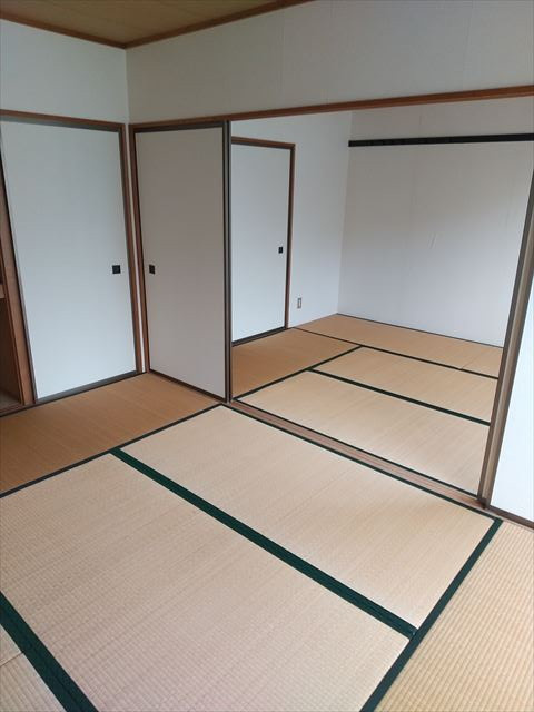 ハイツタカラの和室