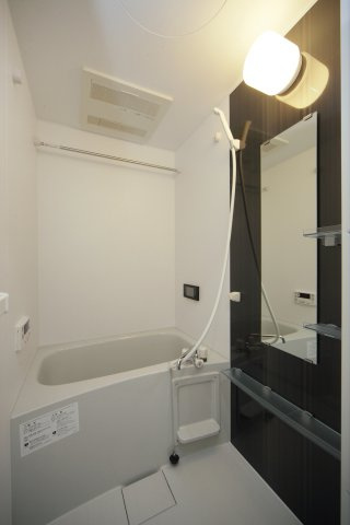 LA SPERANZA33の浴室|301号室