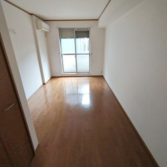 【寝室】