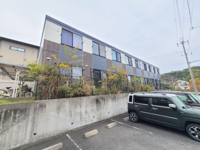 レオパレス上田原の外観