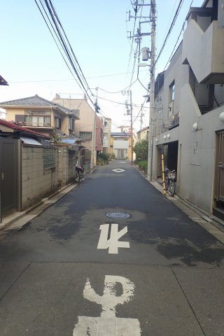 クレスト本郷の周辺