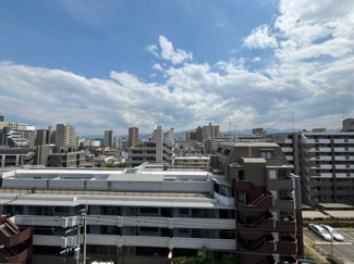 【展望】 | 前面はさえぎる高層ビルもなく、美しい青空の眺望が広がります