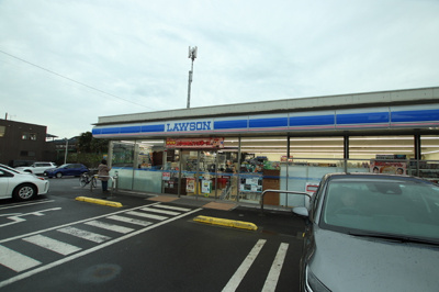 ローソン 横浜鴨居町店まで150ｍ