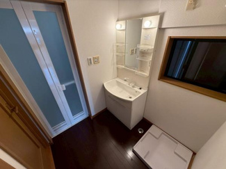 【独立洗面台】 | 身支度がしやすい洗面台！収納もあるので見た目もスッキリです！