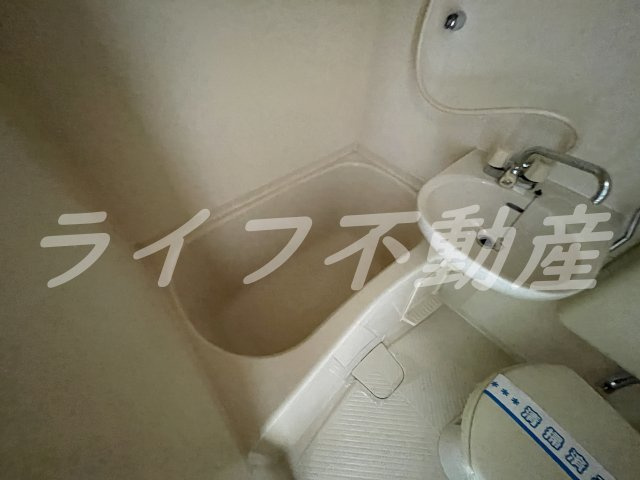 にしのハイツ花園の浴室