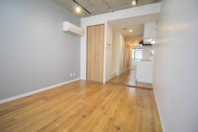 【居間・リビング】 | ハイツ岡町北 | 別室の写真使用