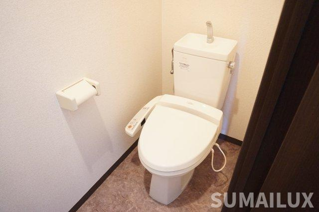 菊池郡菊陽町光の森７丁目の賃貸マンションのトイレ