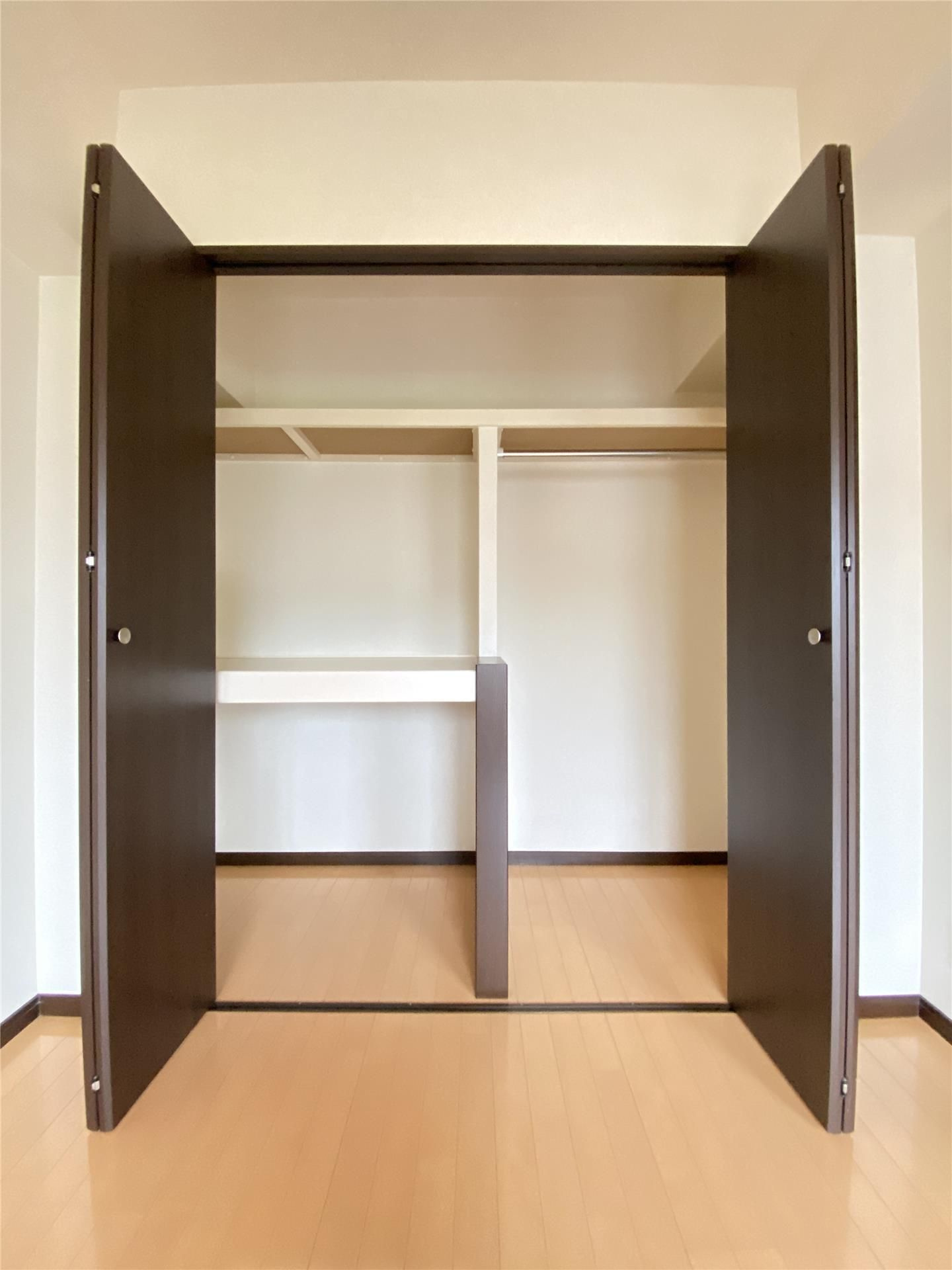 菊池郡菊陽町光の森７丁目の賃貸マンションの収納