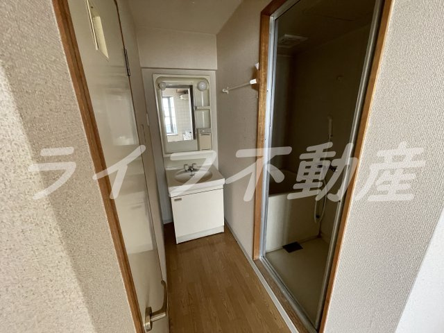サンライフクローバーの独立洗面台