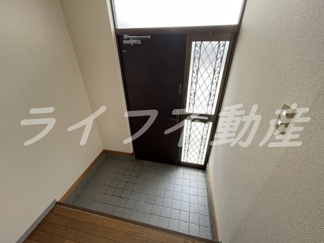サンライフクローバーの玄関