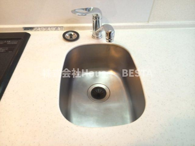 カスタリア三宮のキッチン