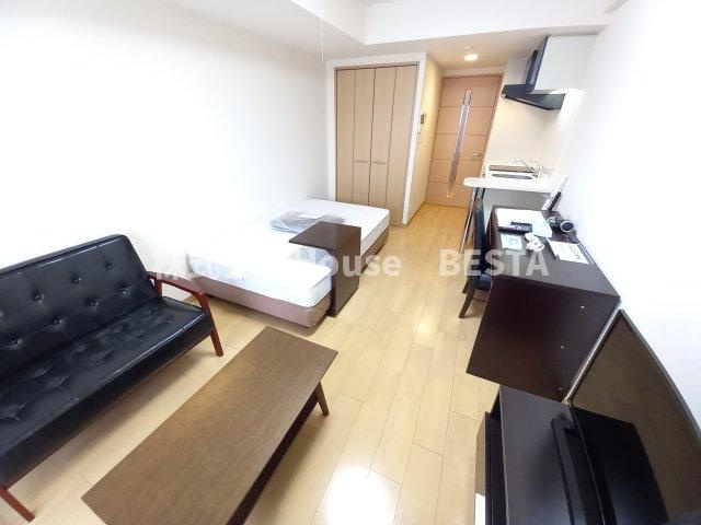 カスタリア三宮の洋室