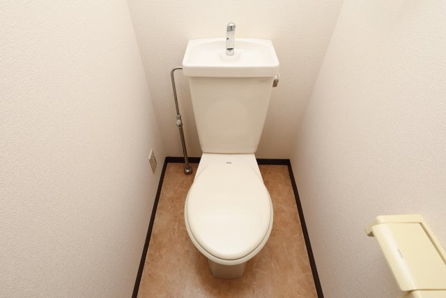 万寿寺ビルのトイレ