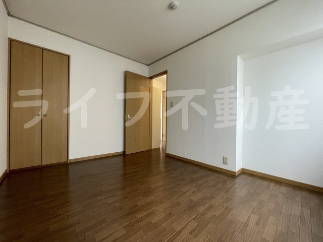 エステートピア旭の居間・リビング