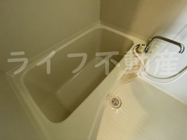 エステートピア旭の浴室