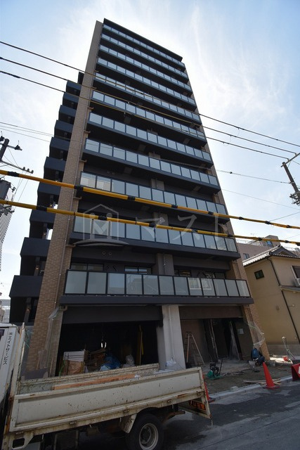 フォーリアライズ弁天町CROSS