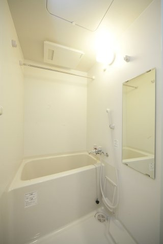 PAUSE役人町の浴室|203号室