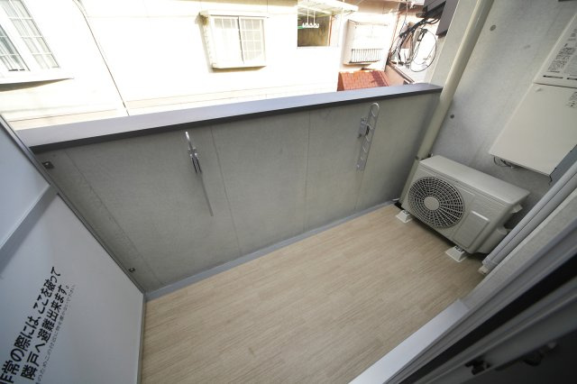 PAUSE役人町のバルコニー|203号室