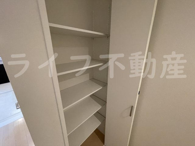 セレニティ若江東町の収納