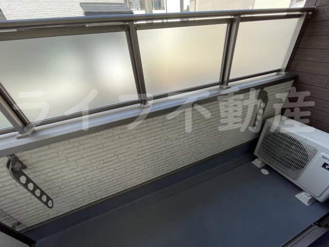 セレニティ若江東町のバルコニー