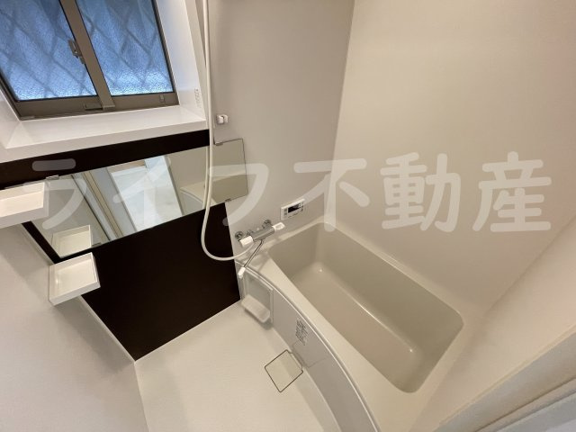 セレニティ若江東町の浴室