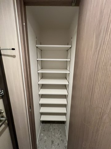 アヴェニール中崎の玄関