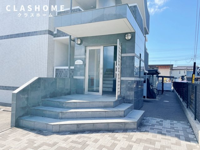 ヴィラ　クオーレ　　刈谷市近郊の賃貸はクラスホーム刈谷店のエントランス