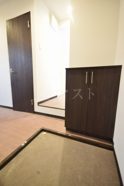 みおつくし堂島Ⅱの玄関