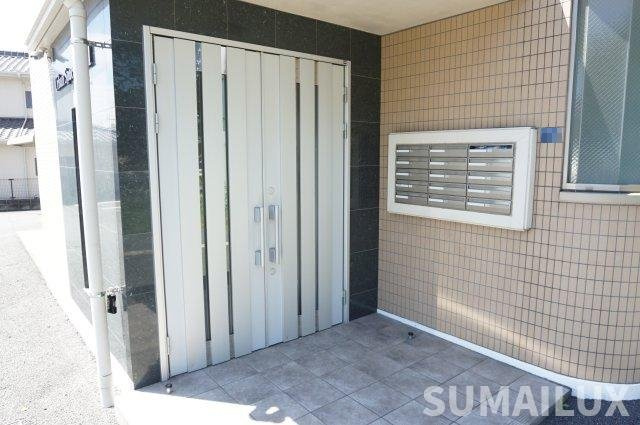 アーバンスペース弓削IIのエントランス
