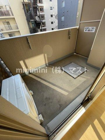 大阪市北区中崎３丁目の賃貸マンションのバルコニー
