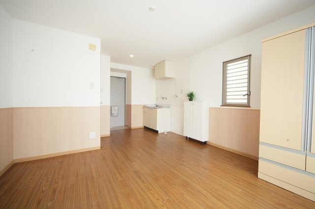 キャニオンテラスⅦの居間・リビング|Fタイプ