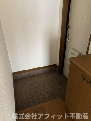 【エントランス】 | ミレニアム桒田