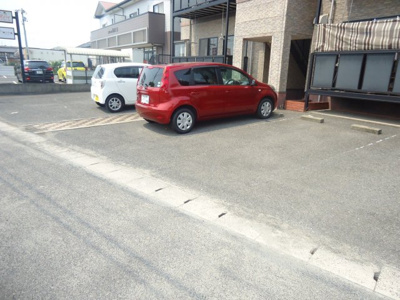 【駐車場】 | ミレニアム桒田