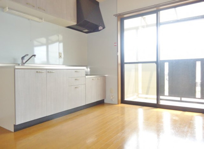 【キッチン】 | ミレニアム桒田 | 吊戸棚付　※写真はイメージです