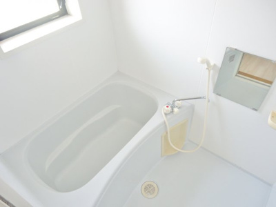 【浴室】 | ミレニアム桒田 | 小窓付き　※写真はイメージです