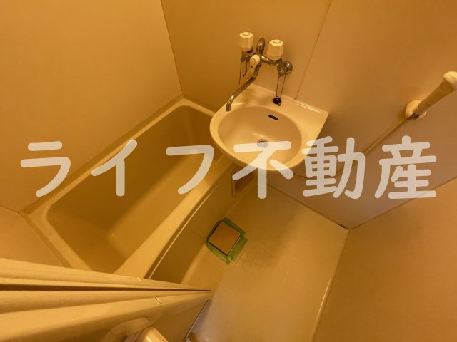 フルール五百石の浴室