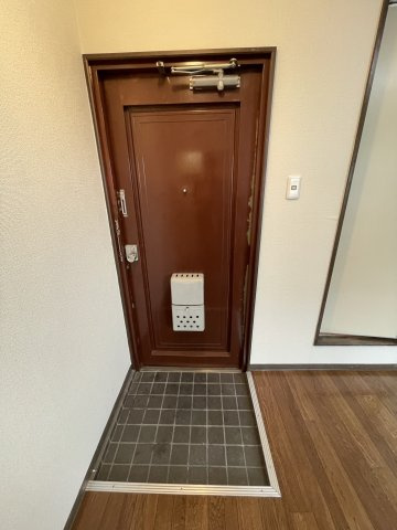 メゾンエトワールの玄関