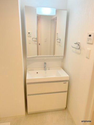 Vinoプレジオ本町　仲介手数料無料の洗面所