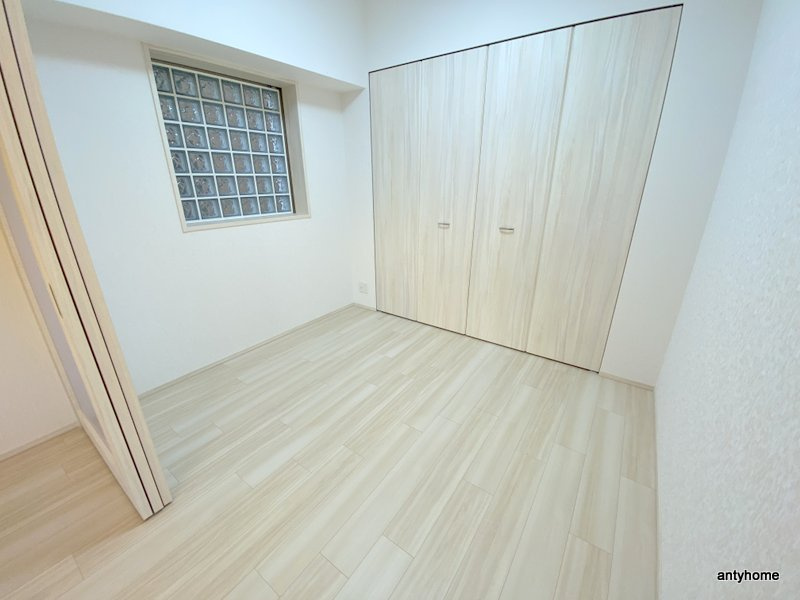 Vinoプレジオ本町　仲介手数料無料の洋室