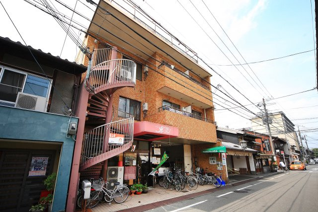 コーポラス二条