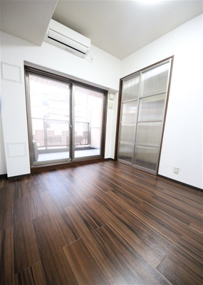 【居間・リビング】 | マスターズレジデンス道頓堀II