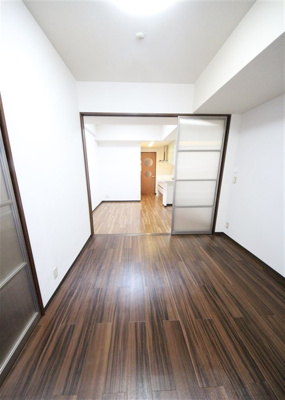 【居間・リビング】 | マスターズレジデンス道頓堀II