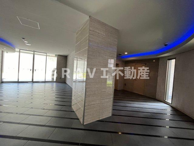 セレニテ京橋クレアのロビー|建物の内部です