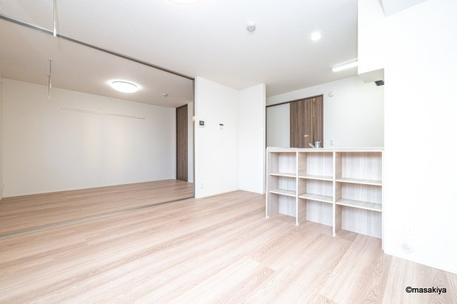 グランスクエア　Ⅲ番館の居間・リビング