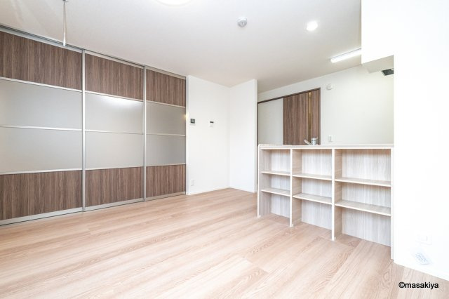 グランスクエア　Ⅲ番館の居間・リビング