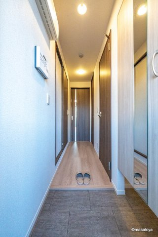 グランスクエア　Ⅲ番館の玄関