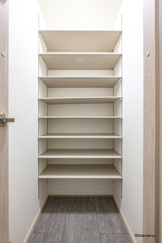 グランスクエア　Ⅲ番館の玄関