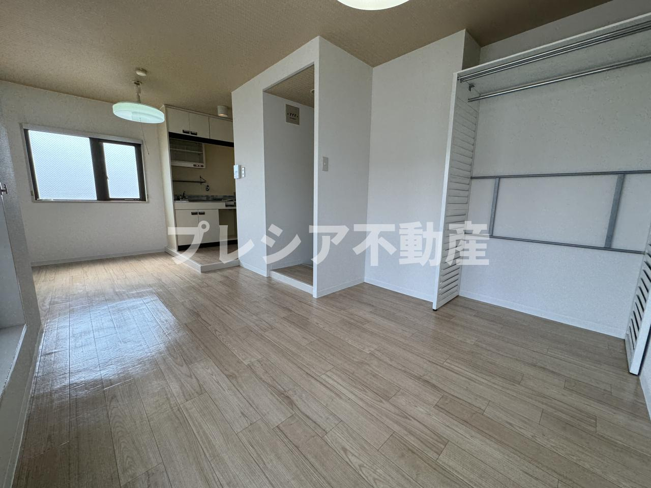 レジデンシア甲子園口の居間・リビング